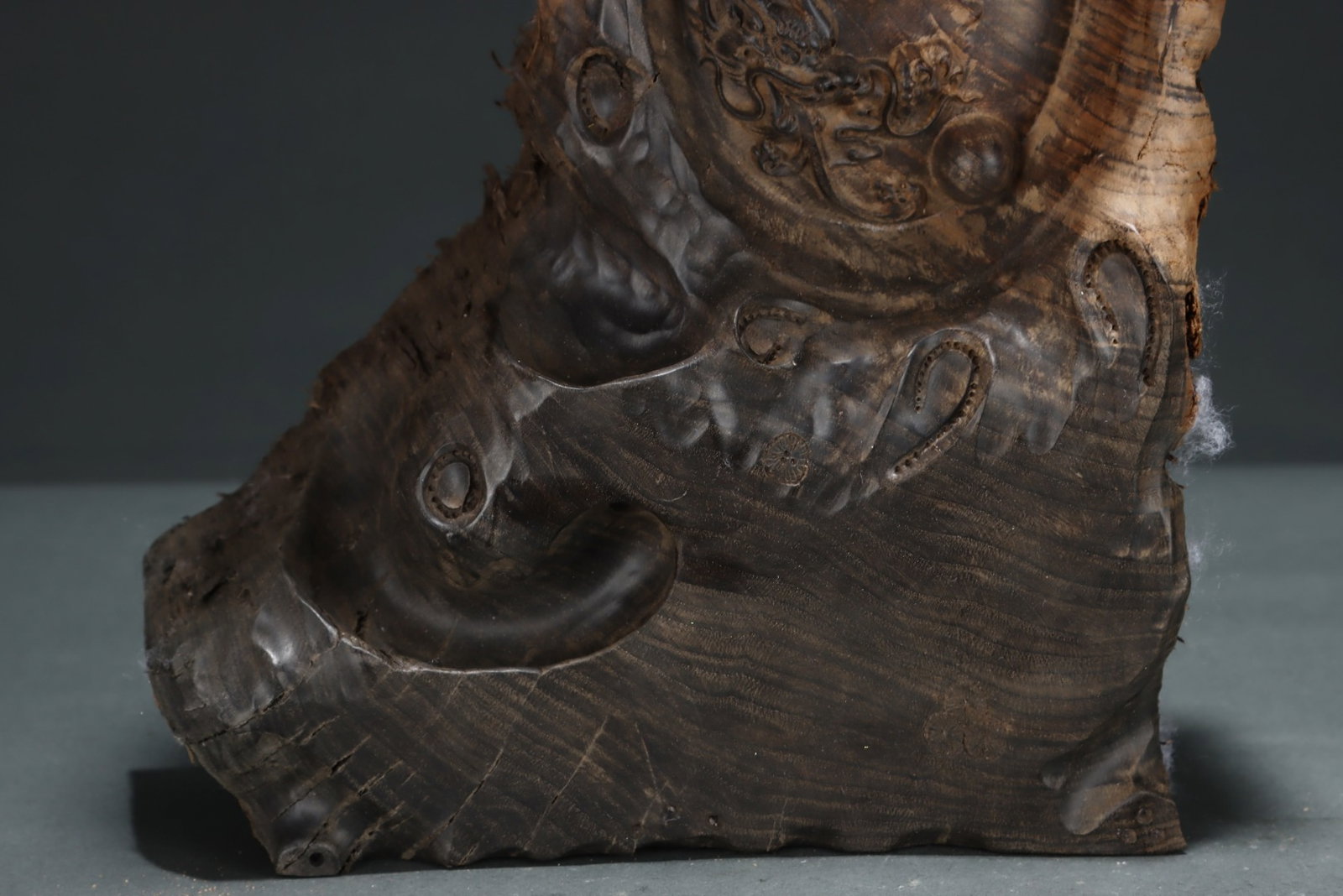 A Rare Eaglewood Dragon Pattern Ornament - 4