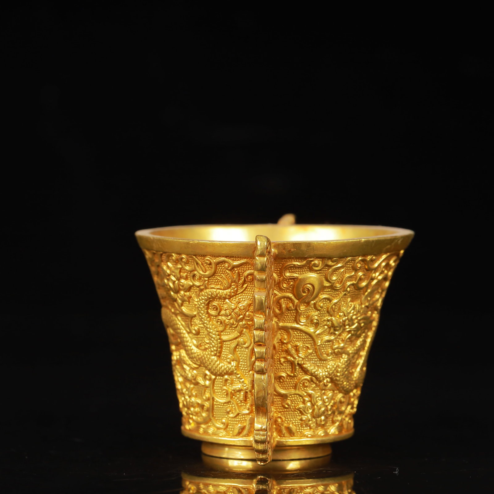 An Exquisite Gilt Bronze Dragon Pattern Double-Ears Cup - 3