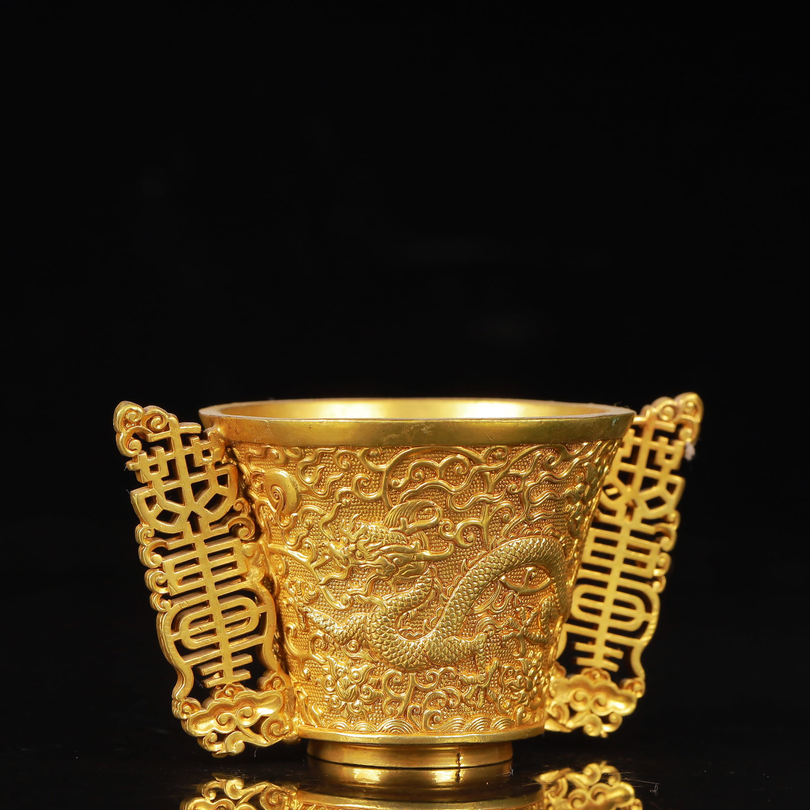 An Exquisite Gilt Bronze Dragon Pattern Double-Ears Cup - 4