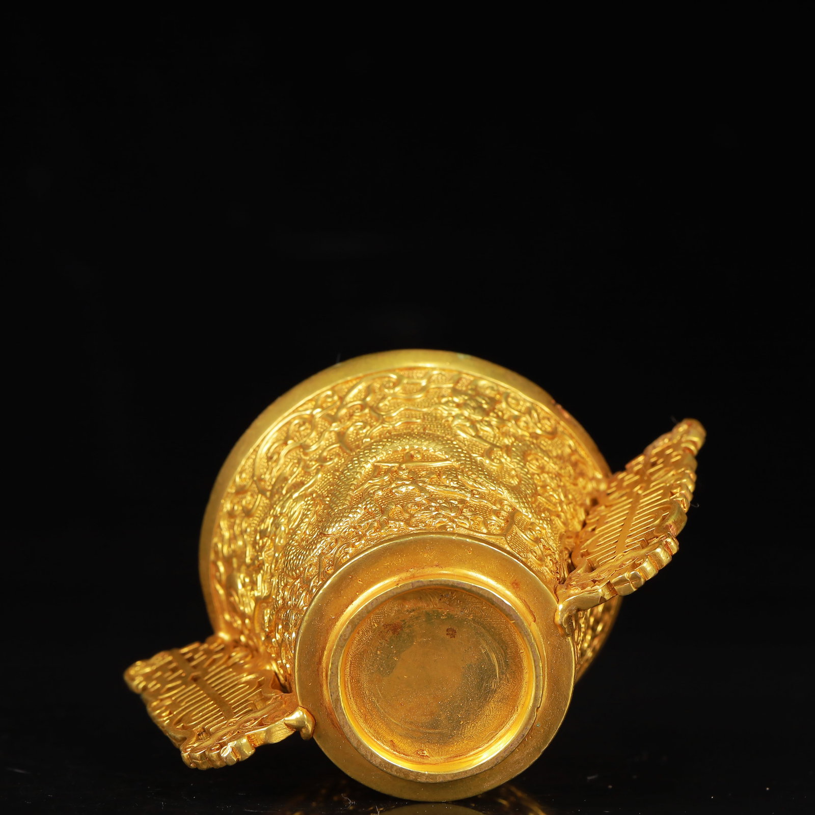 An Exquisite Gilt Bronze Dragon Pattern Double-Ears Cup - 8