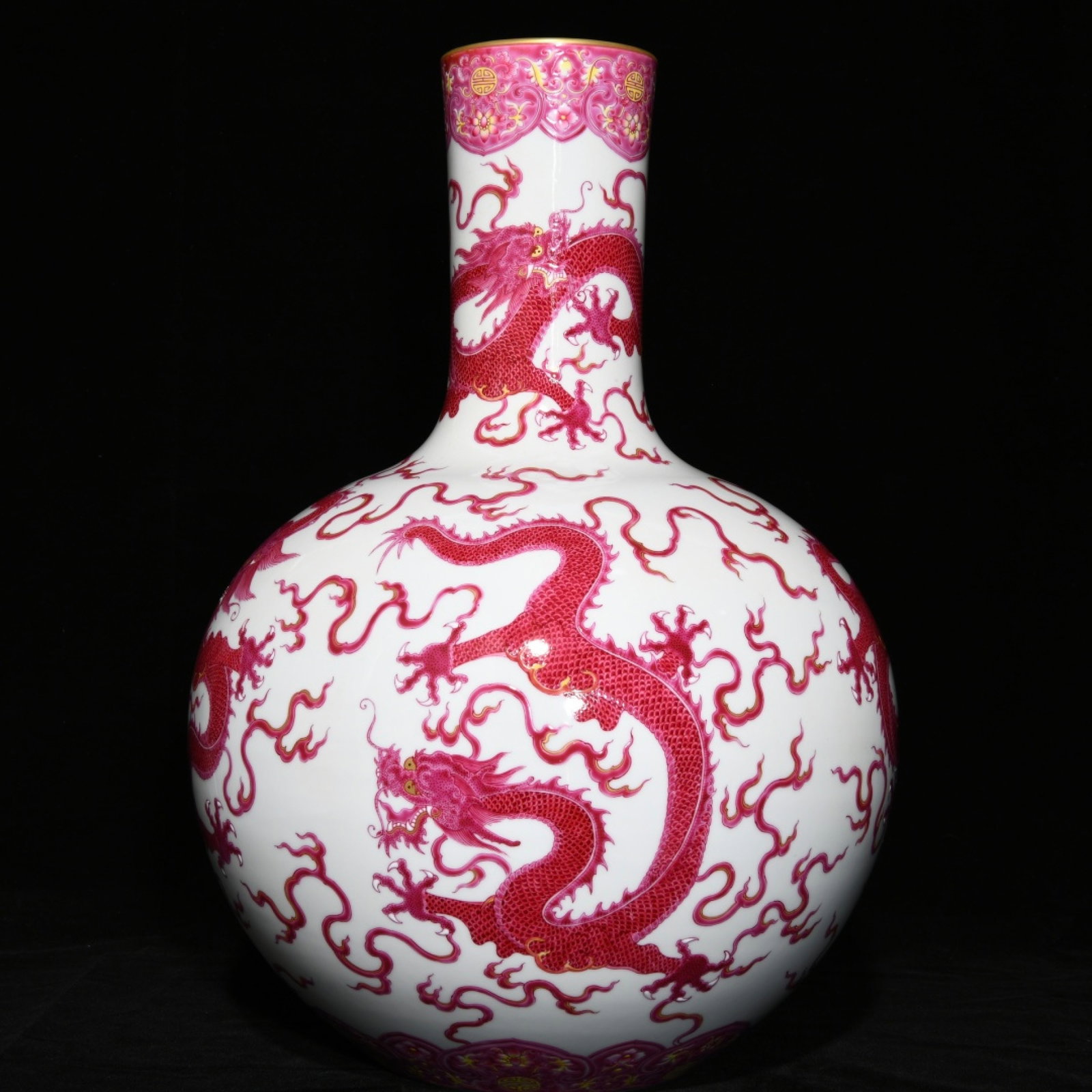 A Huge Agate Red Glazed Auspicious Cloud and Dragon Pattern Vase - 2