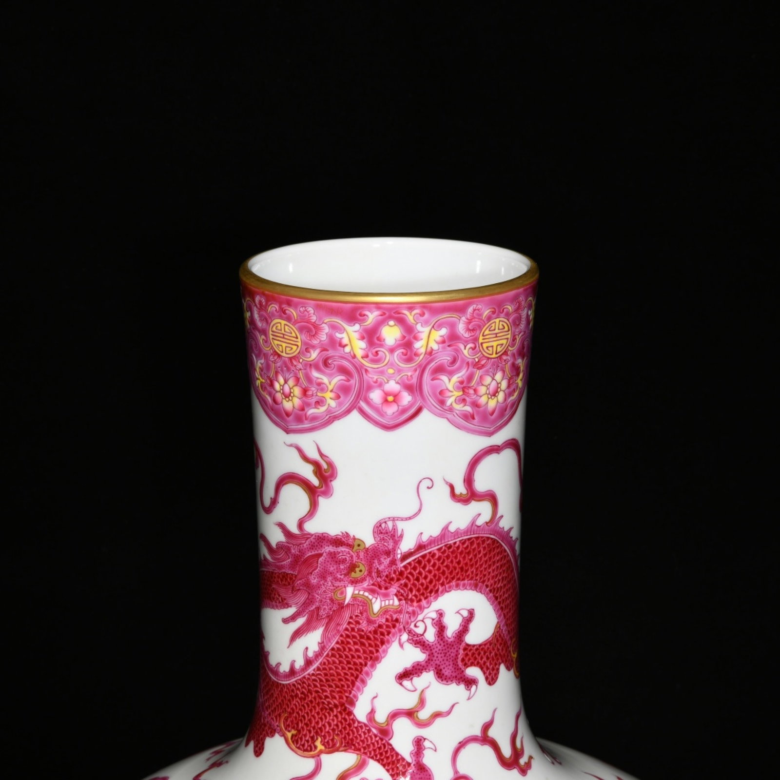 A Huge Agate Red Glazed Auspicious Cloud and Dragon Pattern Vase - 4