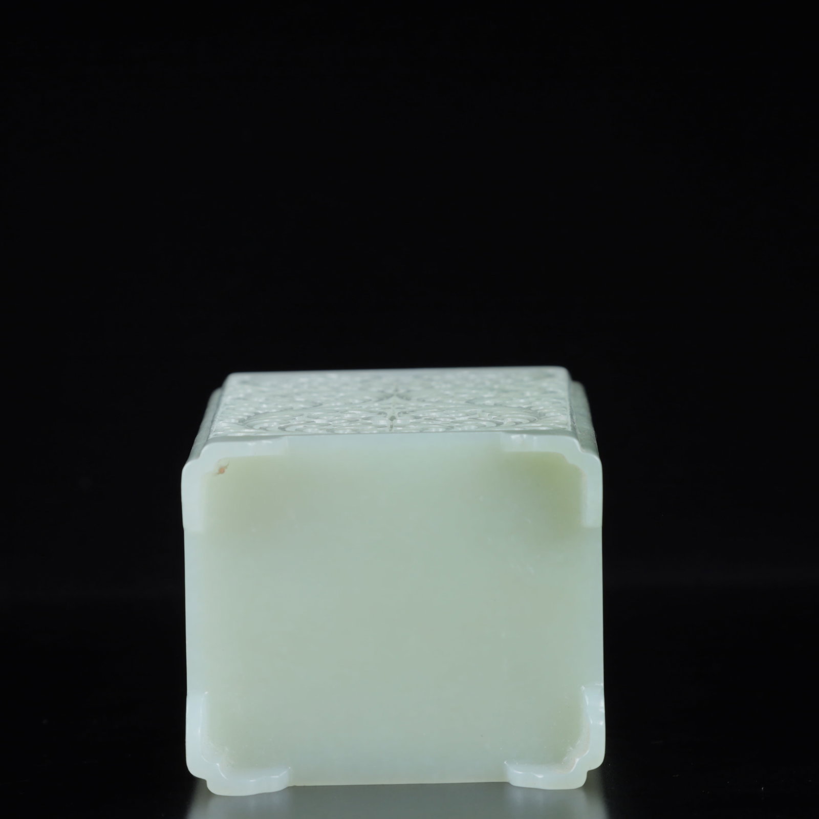 An Exquisite White Jade Flower Pattern Brush Pot - 13