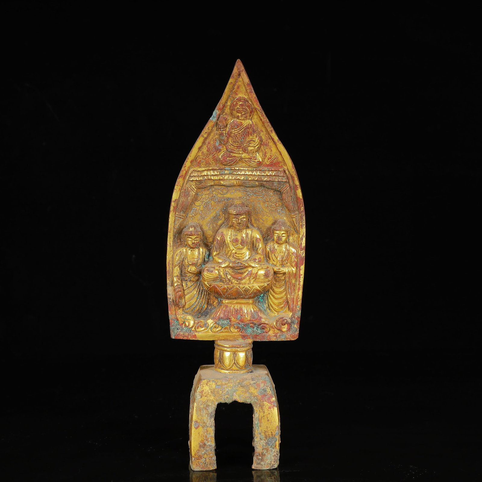 An Exquisite Gilt Bronze Statue of Sakyamuni: An Exquisite Gilt Bronze Statue of Sakyamuni,Qing Dynasty,China,Size:3.1inx2inx9.3in,Weight:688g 铜鎏金释迦摩尼像,中国清代