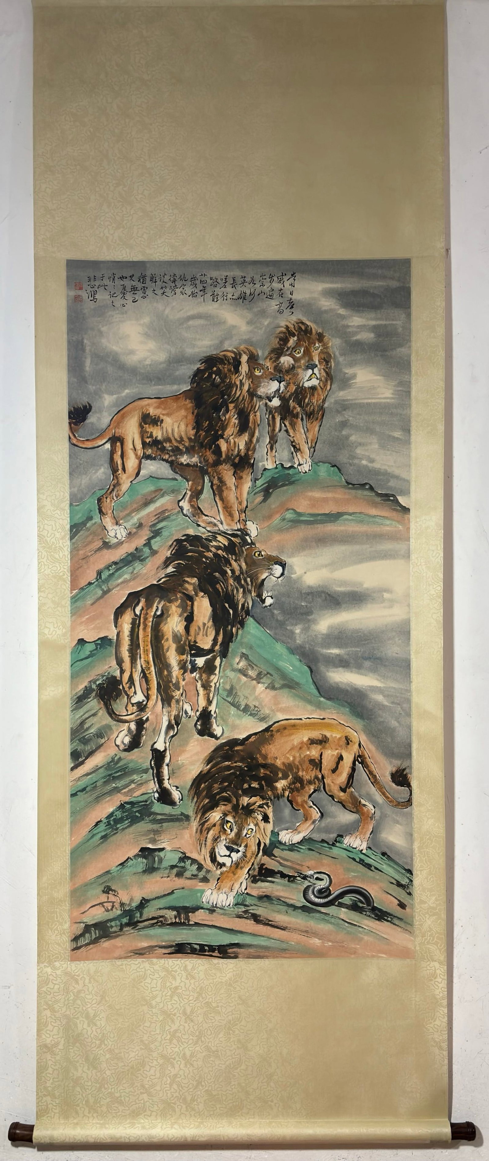 A Chinese Vertical Scroll Ink Painting of Lion on Paper: A Chinese Vertical Scroll Ink Painting of Lion on Paper,Xu Beihong,Size:54.7inx26.8in 一幅中国水墨狮子画立轴,徐悲鸿