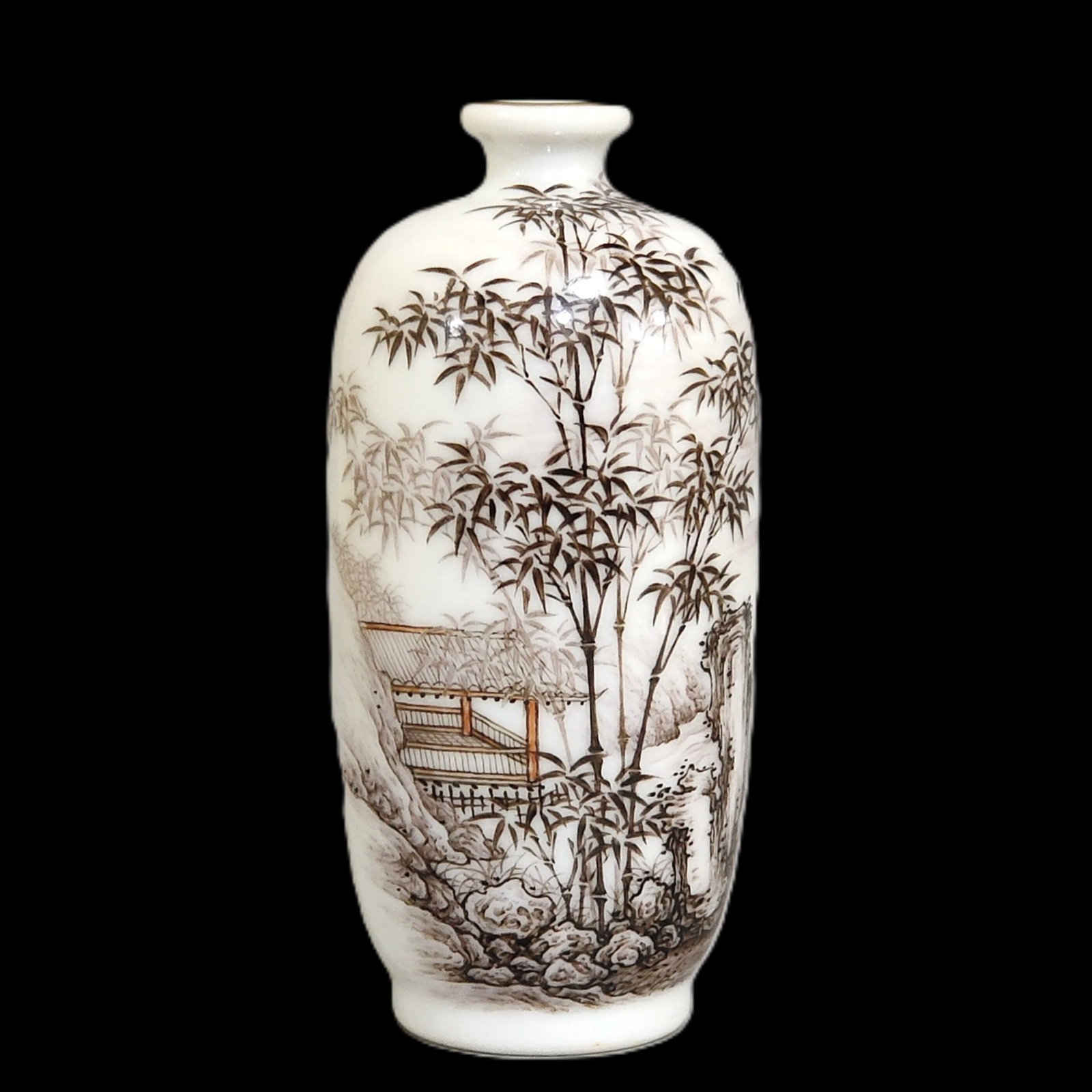 An Exquisite Ink Color Bamboo Pattern Snuff Bottle (1 of 8)