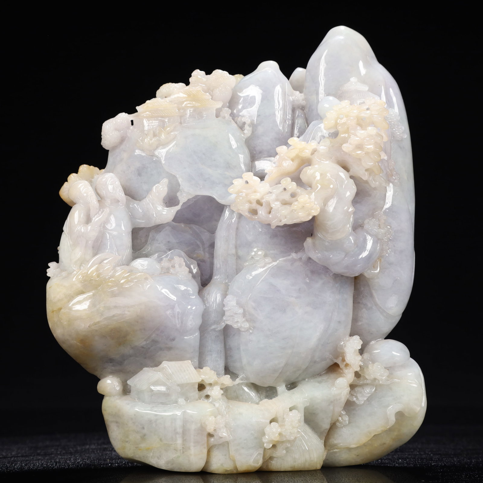 An Exquisite Jadeite Landscape and Figure Pattern Ornament: An Exquisite Jadeite Landscape and Figure Pattern Ornament,Qing Dynasty, China,Size:6.7inx2.4inx7.9in,Weight:3650g 翡翠山水人物纹摆件,中