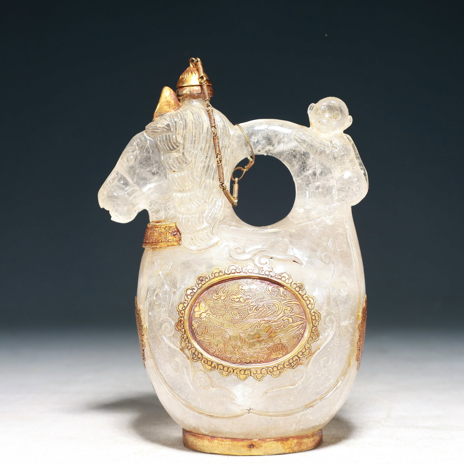 An Exquisite Crystal Cover with Gold Figure and Monkey Pattern Horse-head Pot (1 of 12)