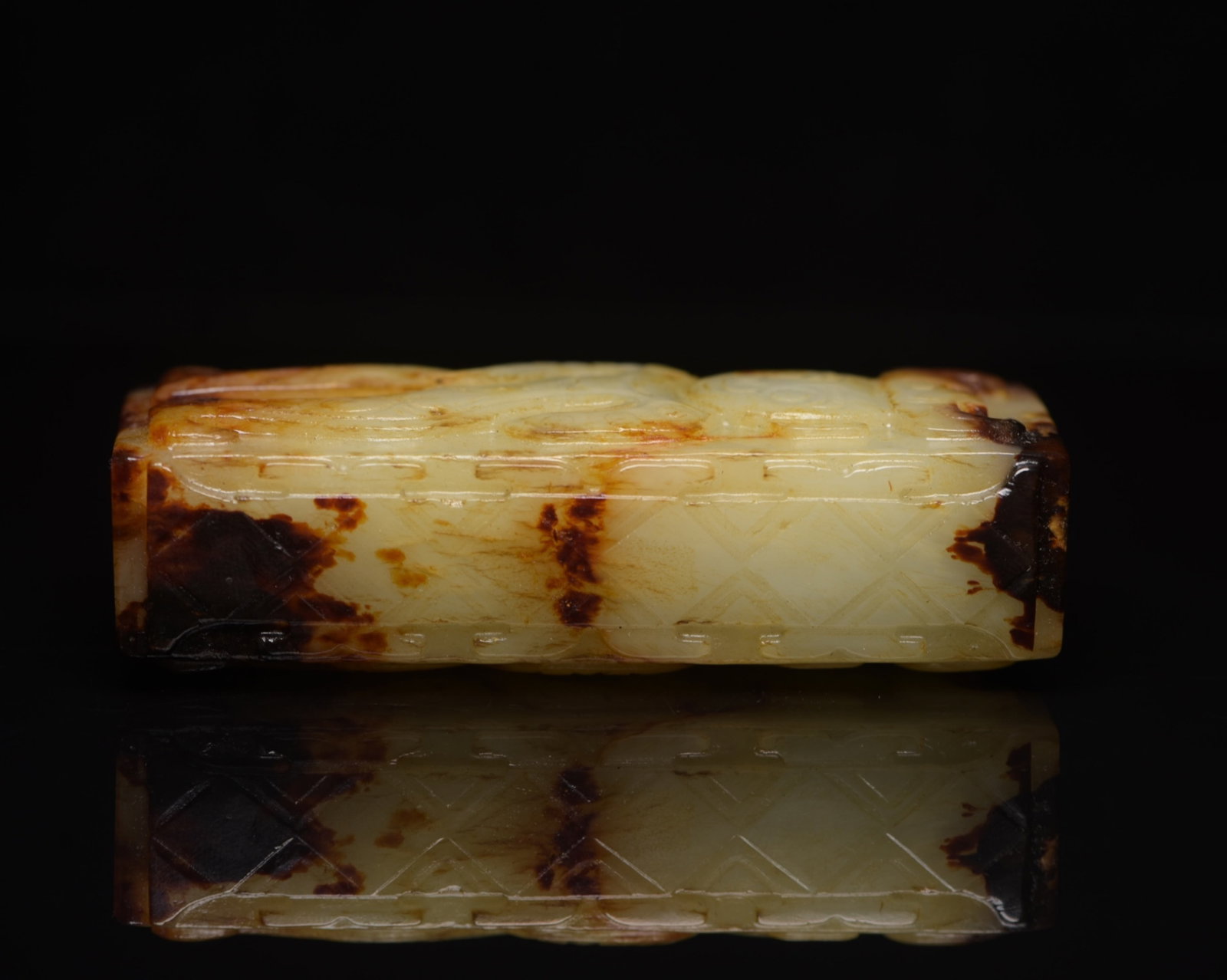 An Exquisite White Jade Figure Pattern Jade Cong - 4
