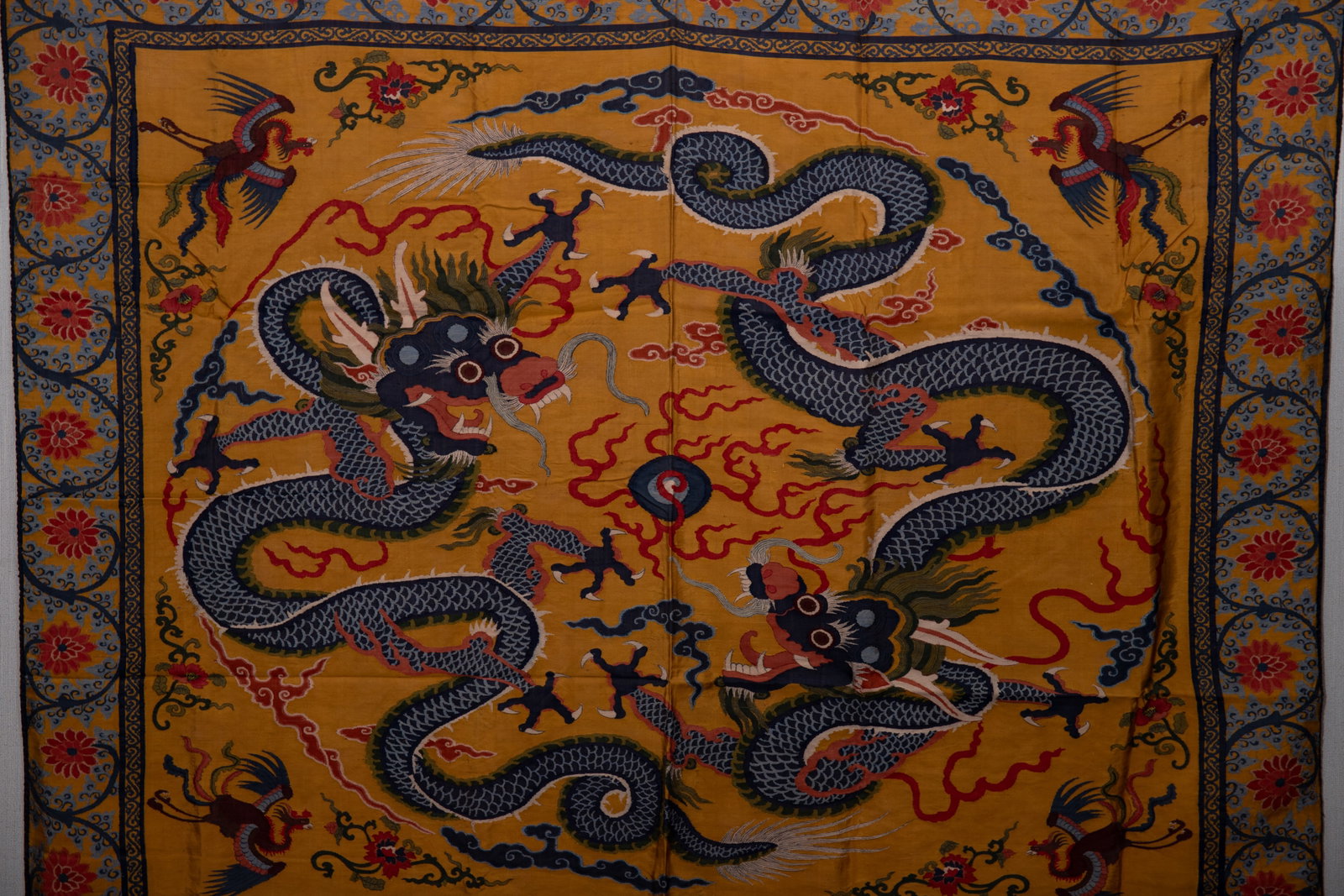 An Exquisite Kesi Embroidery Auspicious Cloud and Dragon Pattern - 2