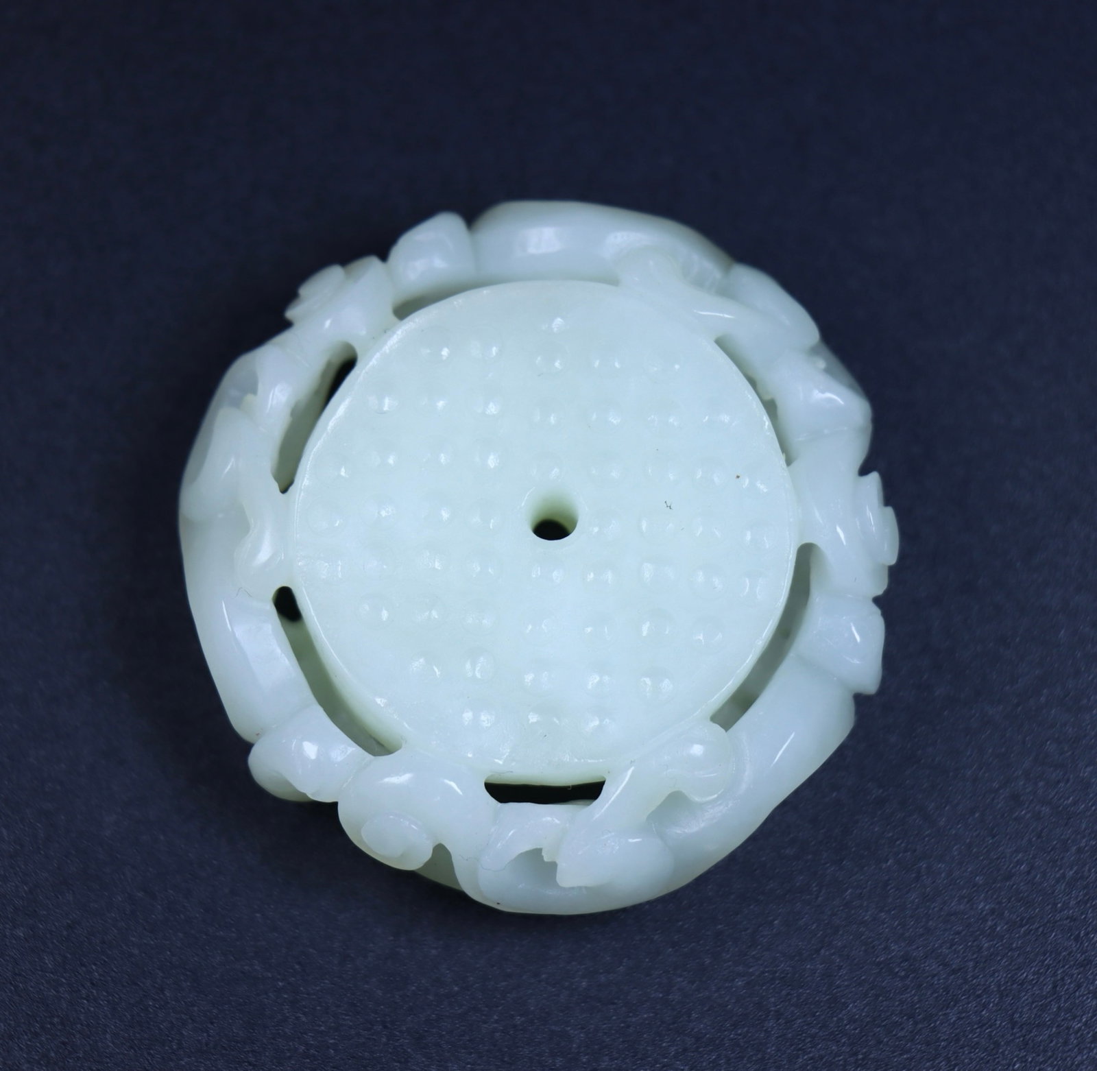 An Exquisite White Jade Chi-Dragon Pattern Pendant - 8