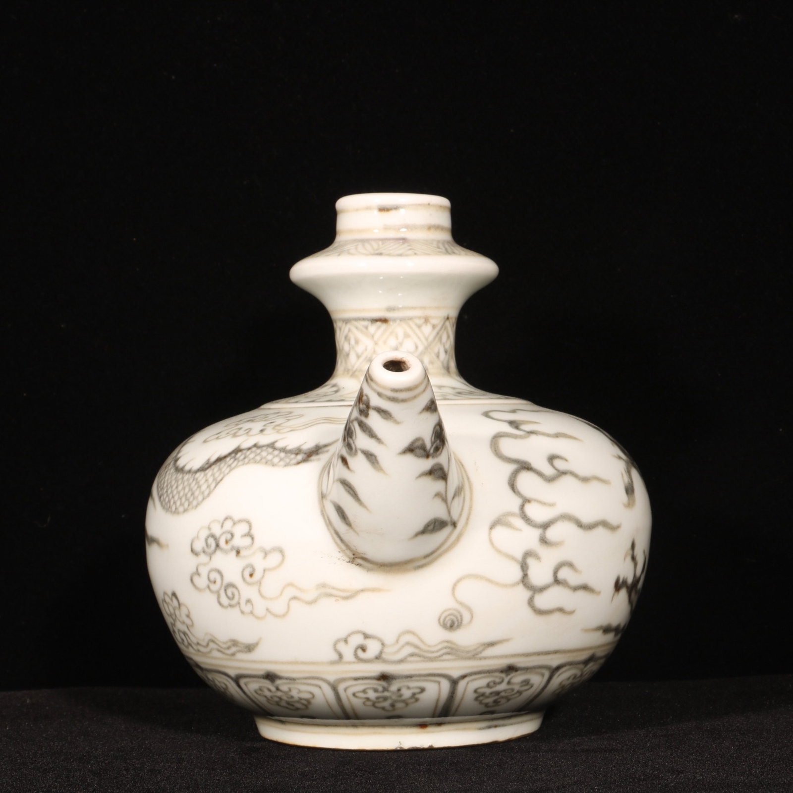 An Exquisite Underglaze-Red Auspicious Cloud and Dragon Pattern Pot - 5