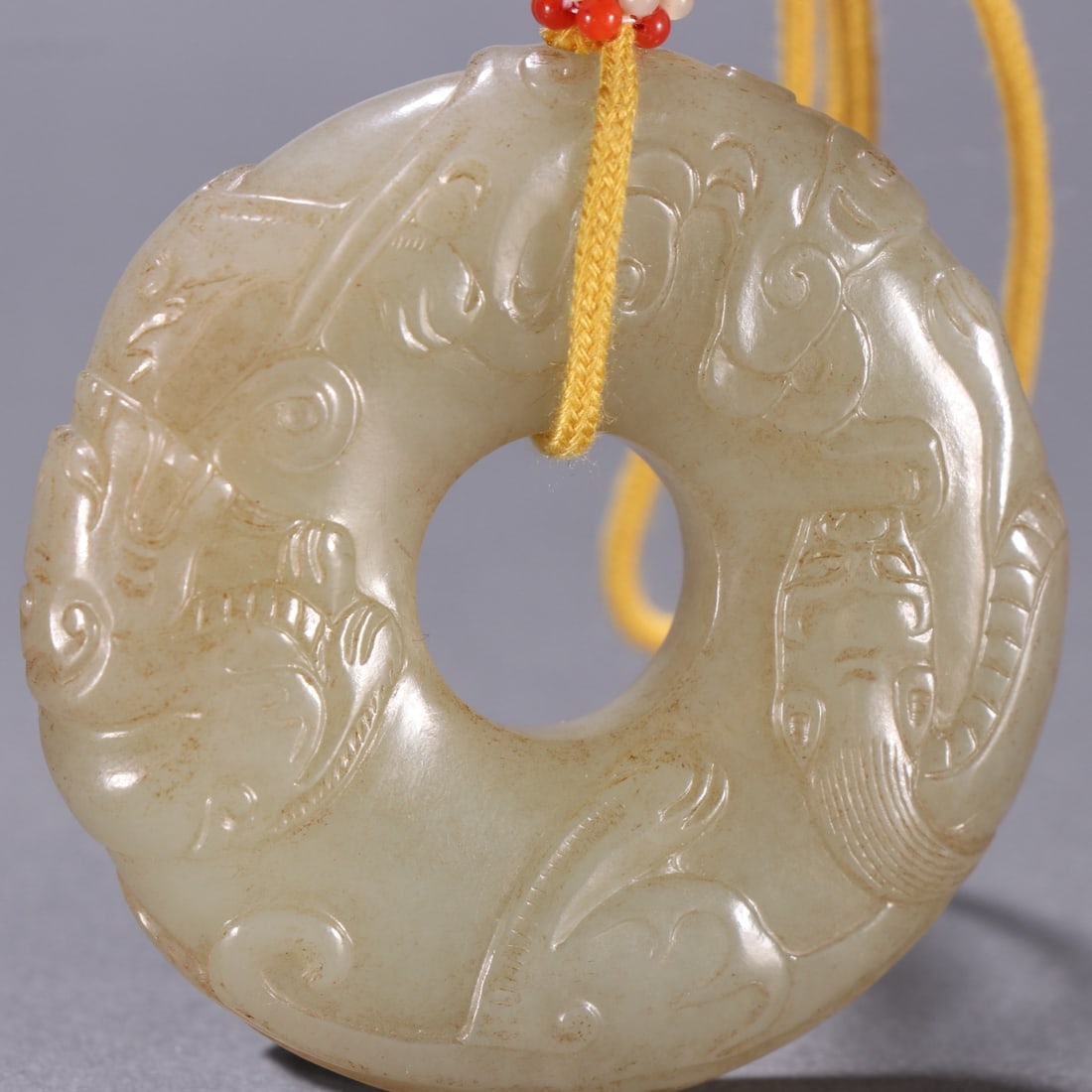An Exquisite White Jade Chi-Dragon Pattern Pendant - 2