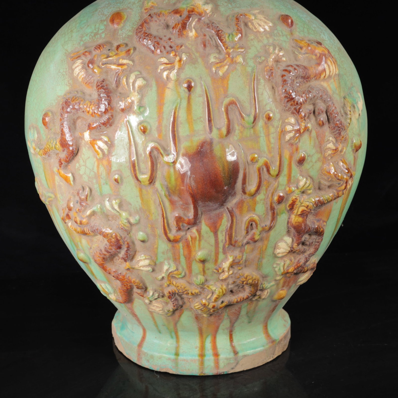 An Exquisite Tang Tri-Color Glazed Pottery Dragon Pattern Vase - 3