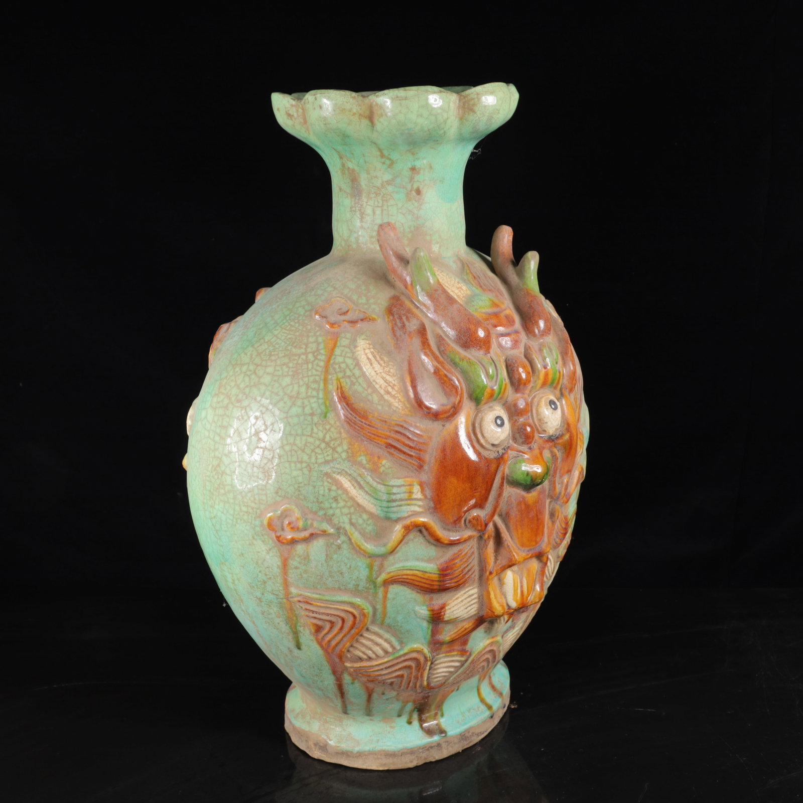 An Exquisite Tang Tri-Color Glazed Pottery Dragon Pattern Vase - 6