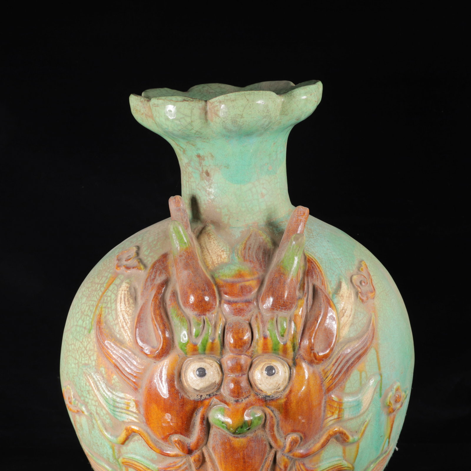 An Exquisite Tang Tri-Color Glazed Pottery Dragon Pattern Vase - 8
