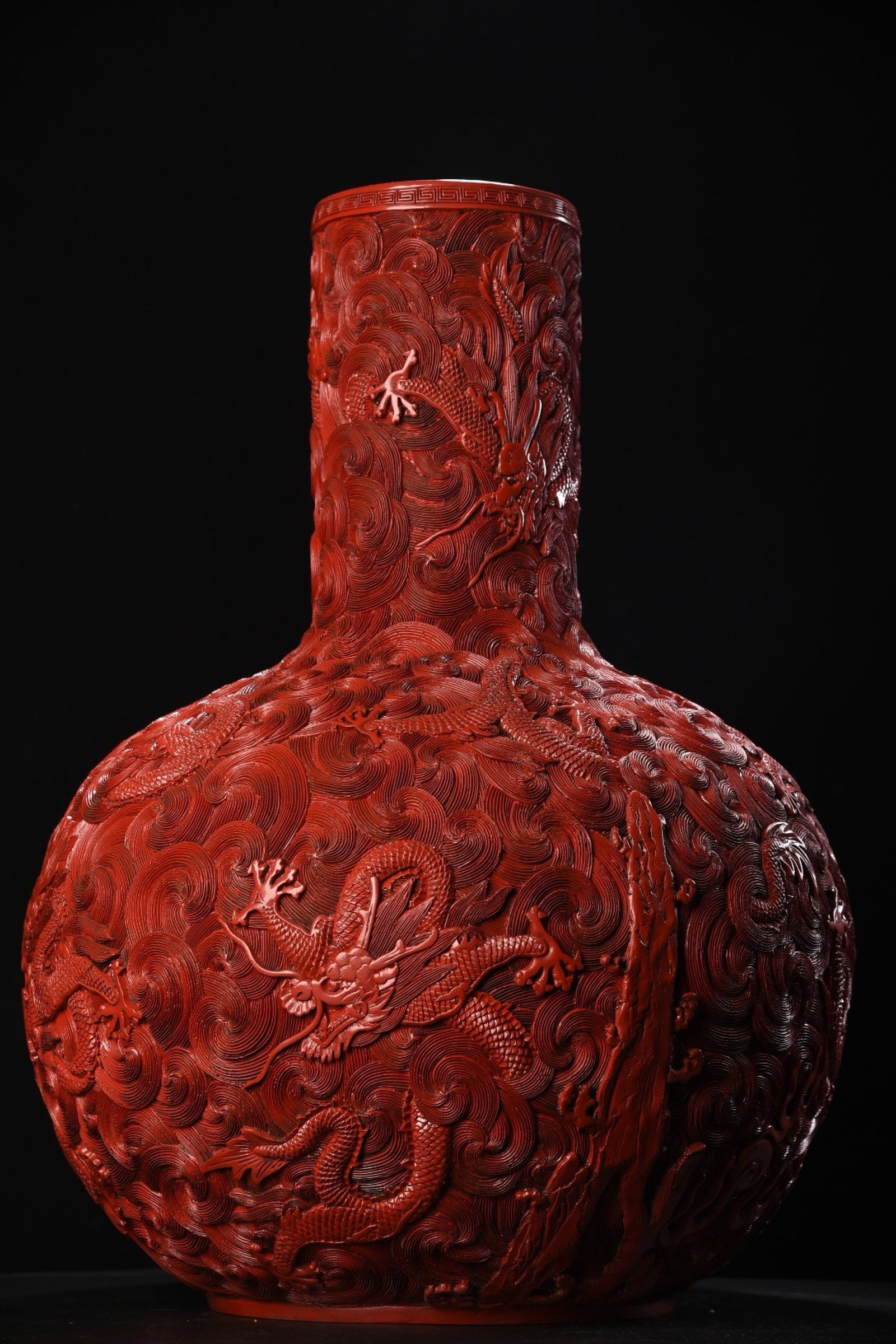 An Exquisite Carved Red Lacquer Dragon Pattern Vase - 6