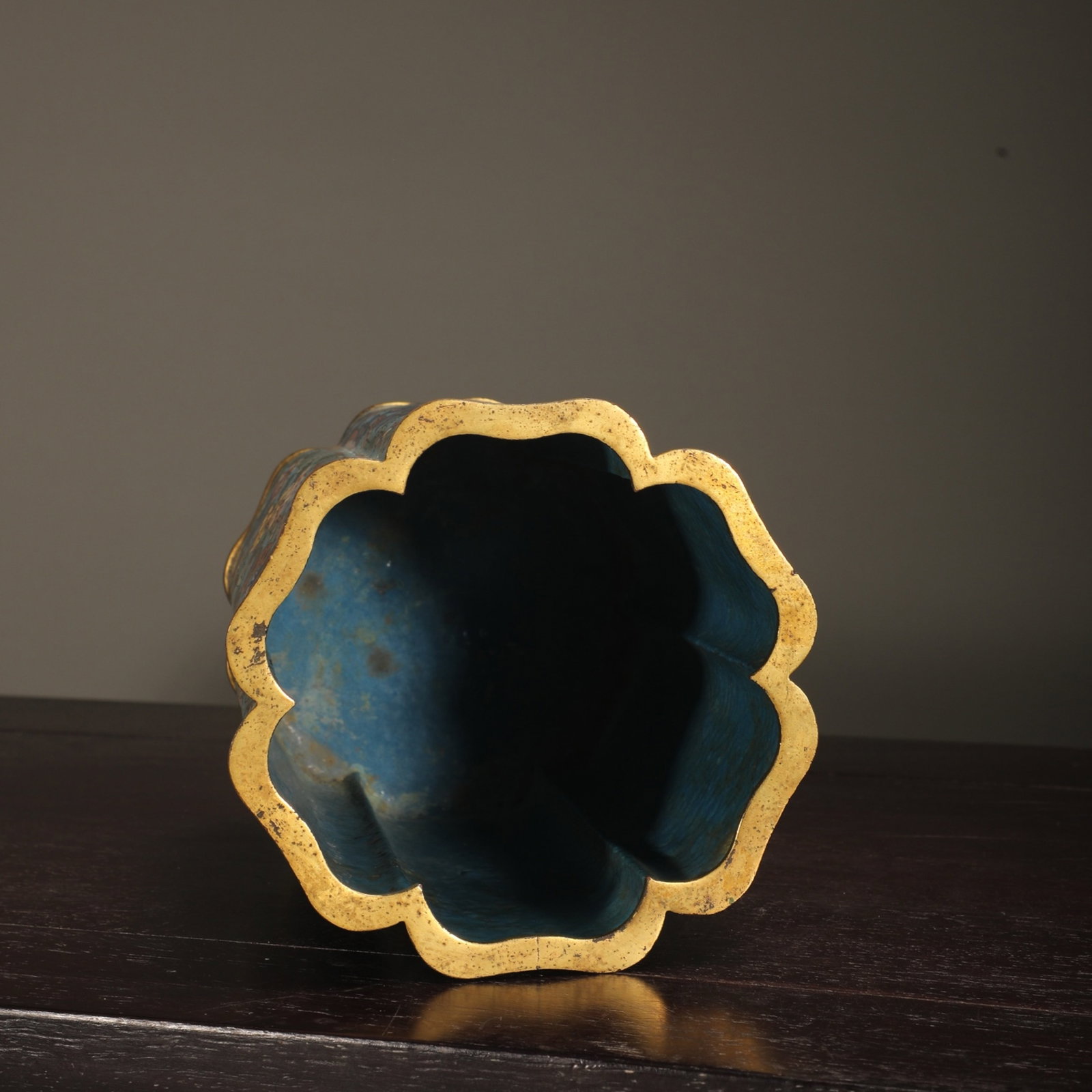 An Exquisite Cloisonne Flower Pattern Brush Pot - 4