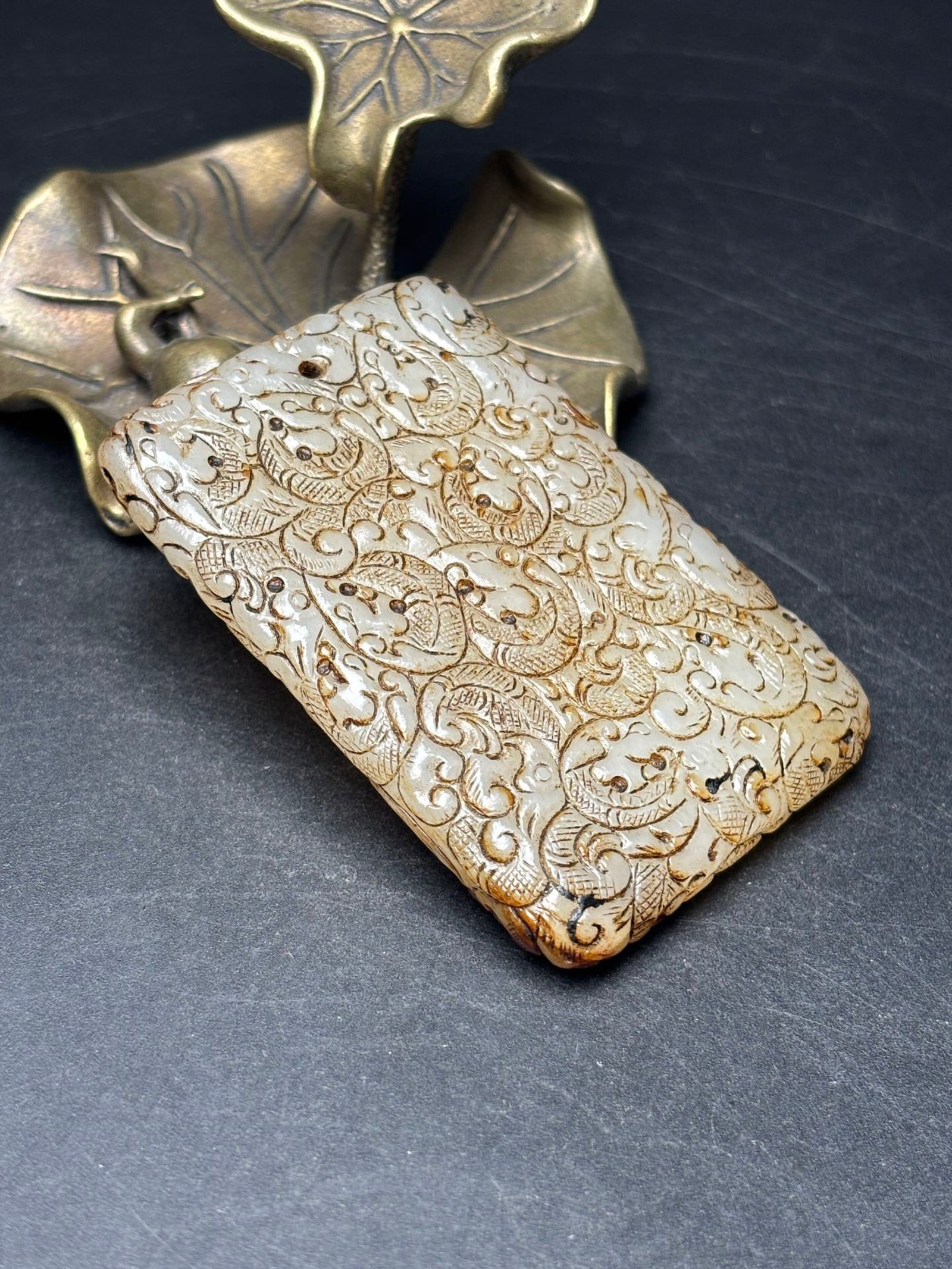 An Exquisite White Jade Chi-Dragon Pattern Pendant - 3