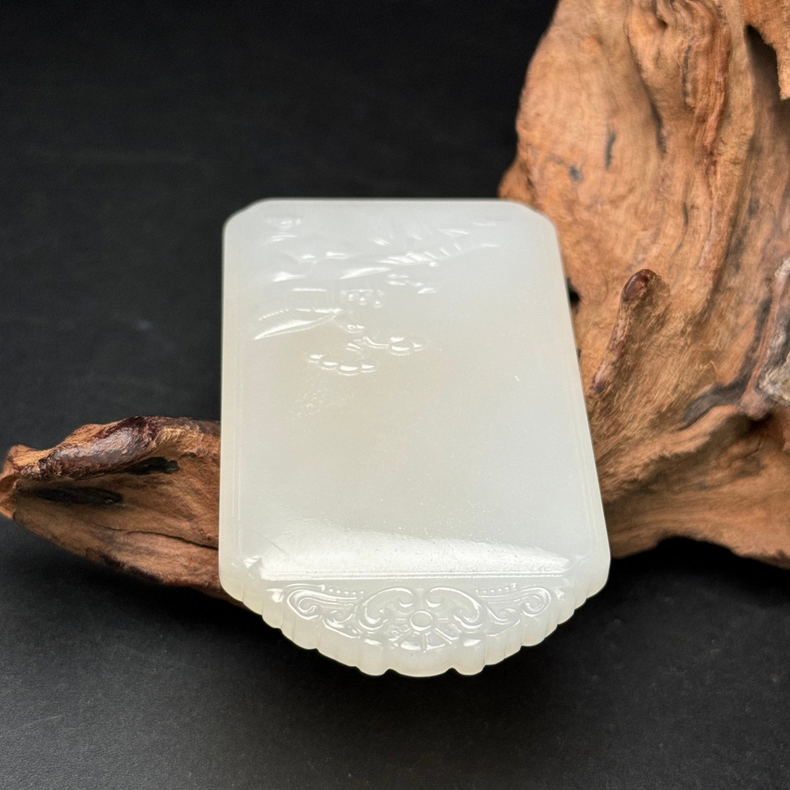 An Exquisite White Jade Landscape Pattern Pendant - 6
