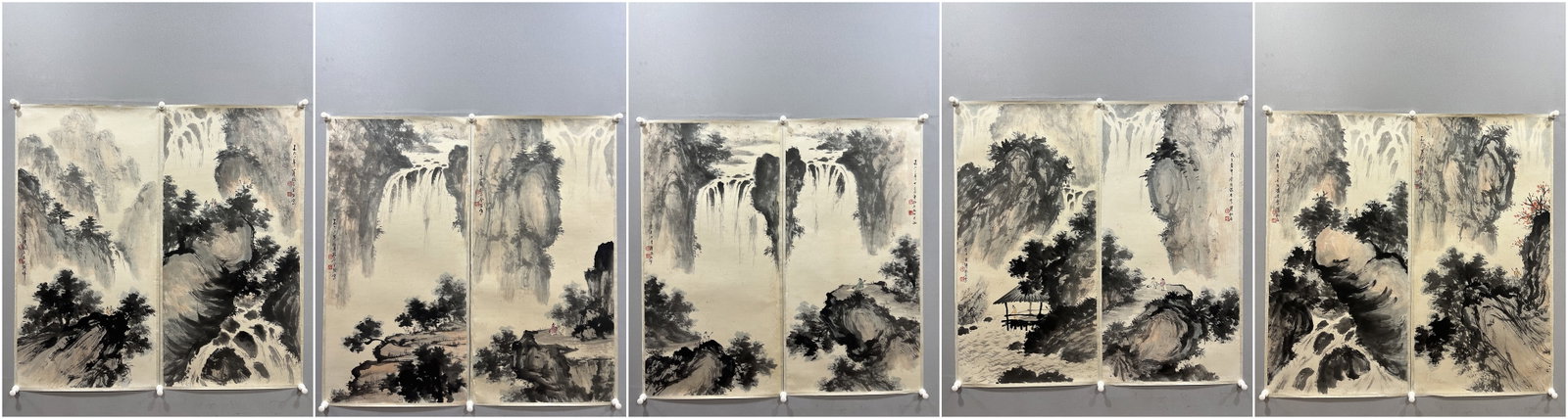 A Set of Chinese Ink Painting of Landscape on Paper: A Set of Chinese Ink Painting of Landscape on Paper,Fu Baoshi,Size:19.7inx39.4in 一套中国水墨山水画,傅抱石