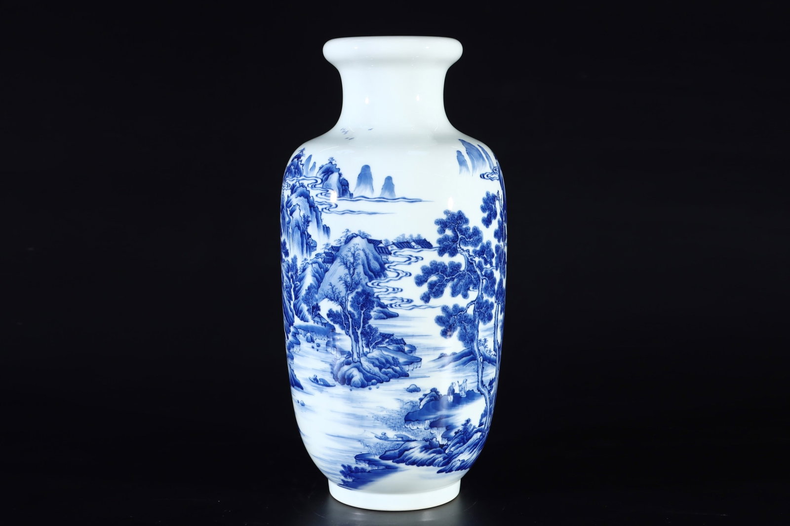 A Huge Blue and White Landscape Pattern Vase - 5