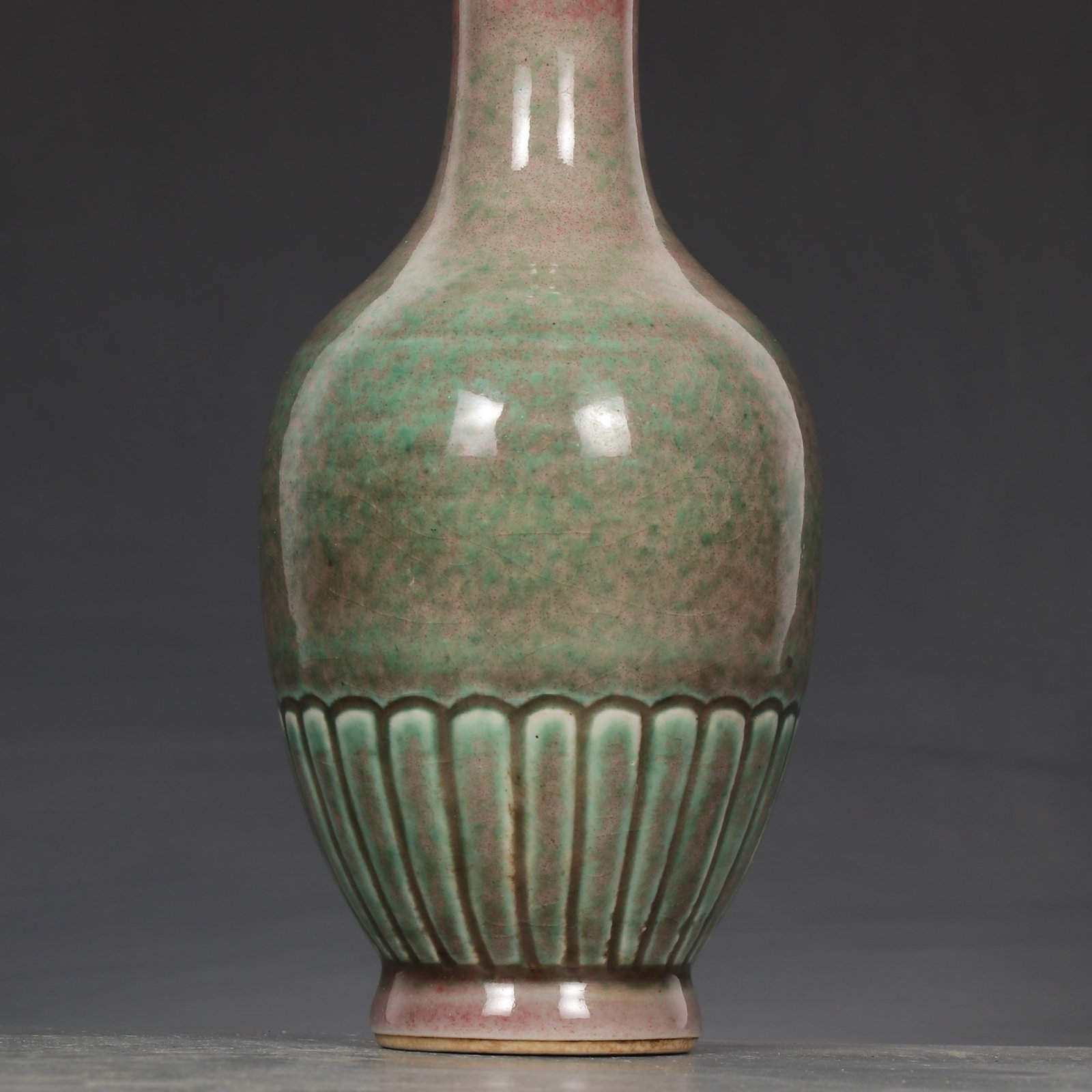 An Exquisite PeachBloom-Glazed Vase - 4