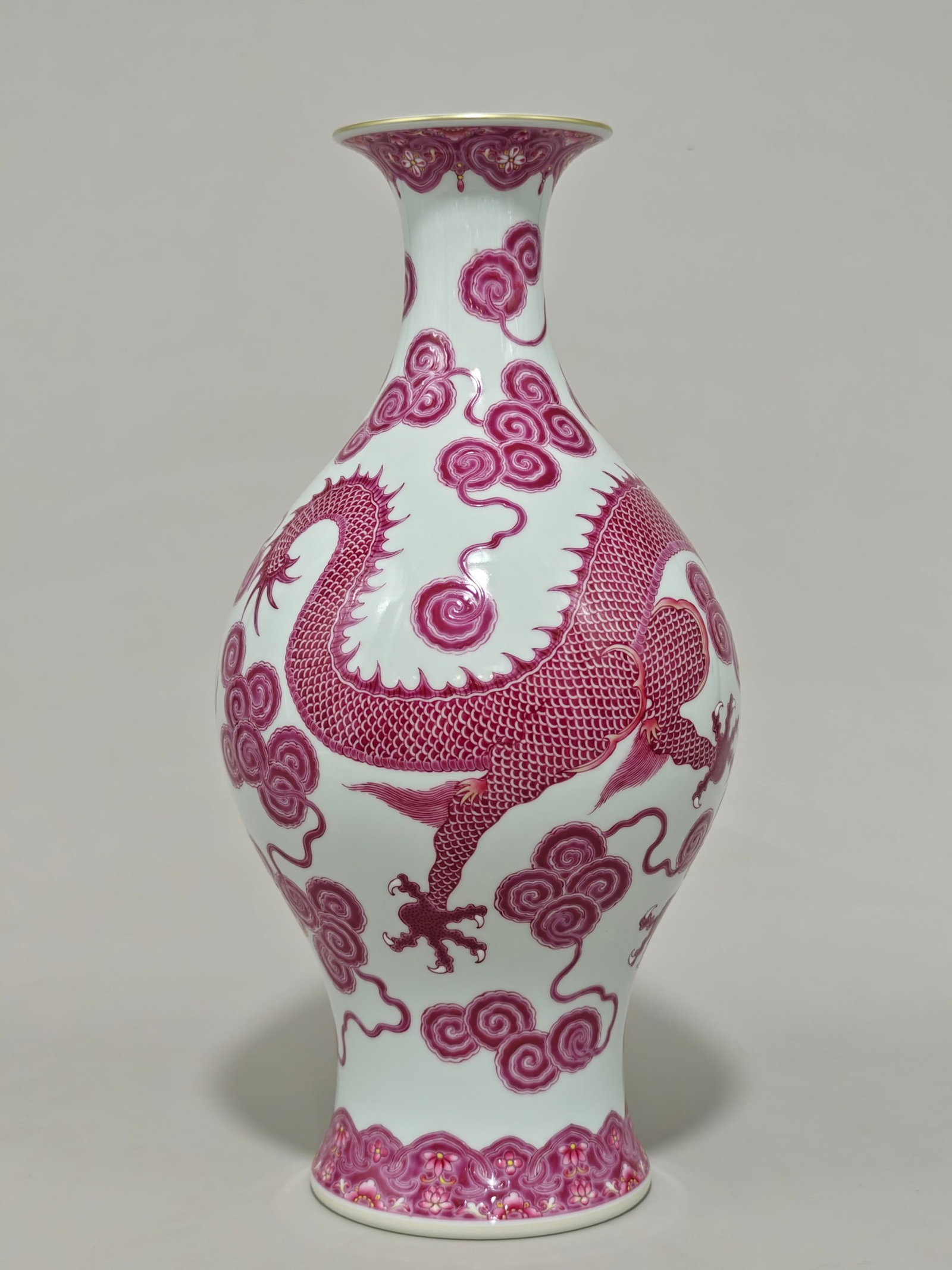 A Rare Enamel Ruby Red-Glazed Dragon and Phoenix Pattern Vase - 2