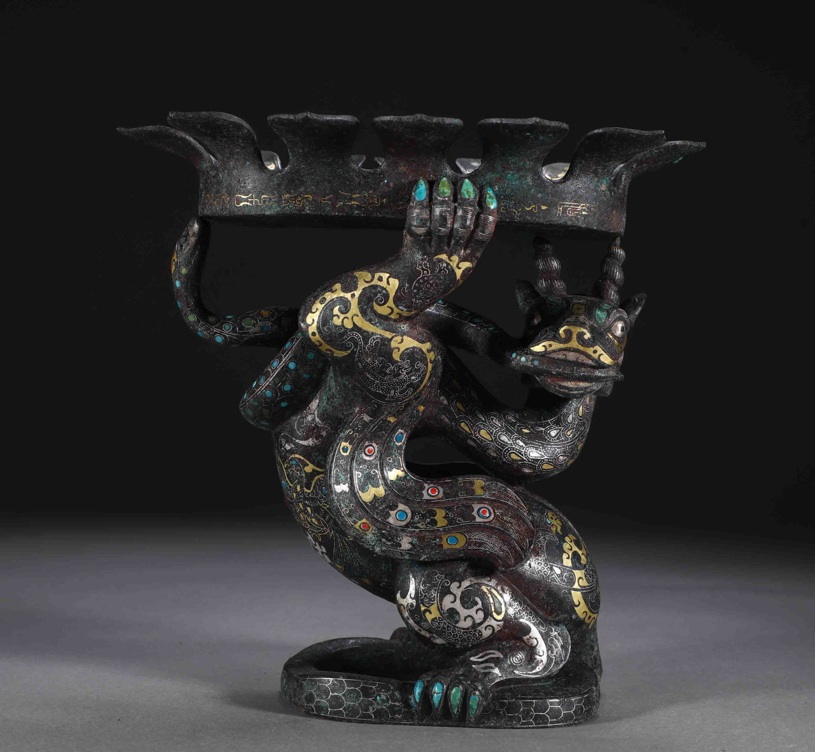 An Exquisite Bronze Inlaid Gold and Silver Dragon Ornament,Inlaid Gems (1 of 9)