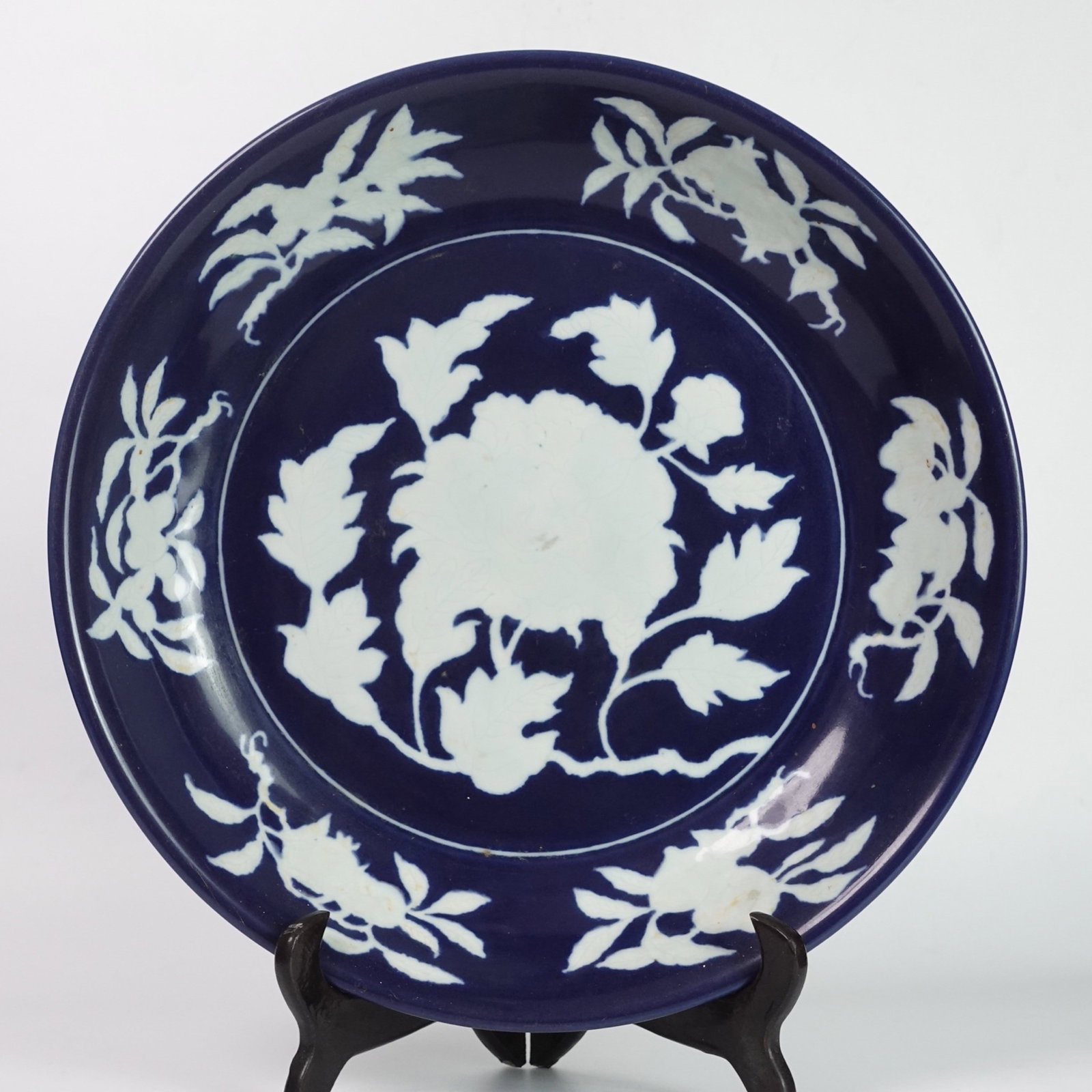 A Huge Ji Blue Glazed Flower Pattern Plate: A Huge Ji Blue Glazed Flower Pattern Plate,Ming Dynasty,China,Xuande Six-character Mark,Size:2.9inx15.7in