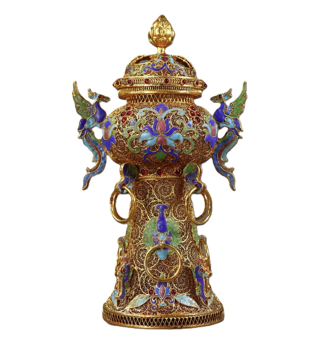 An Exquisite Filigree and Gilding Lotus Pattern Double-Ears Censer,Inlaid Gems: An Exquisite Filigree and Gilding Lotus Pattern Double-Ears Censer,Inlaid Gems,Qing Dynasty,China,Qianlong Four-character Mark,Size:10.6inx5.7inx4.1in,Weight:779g 花丝鎏金Ņ