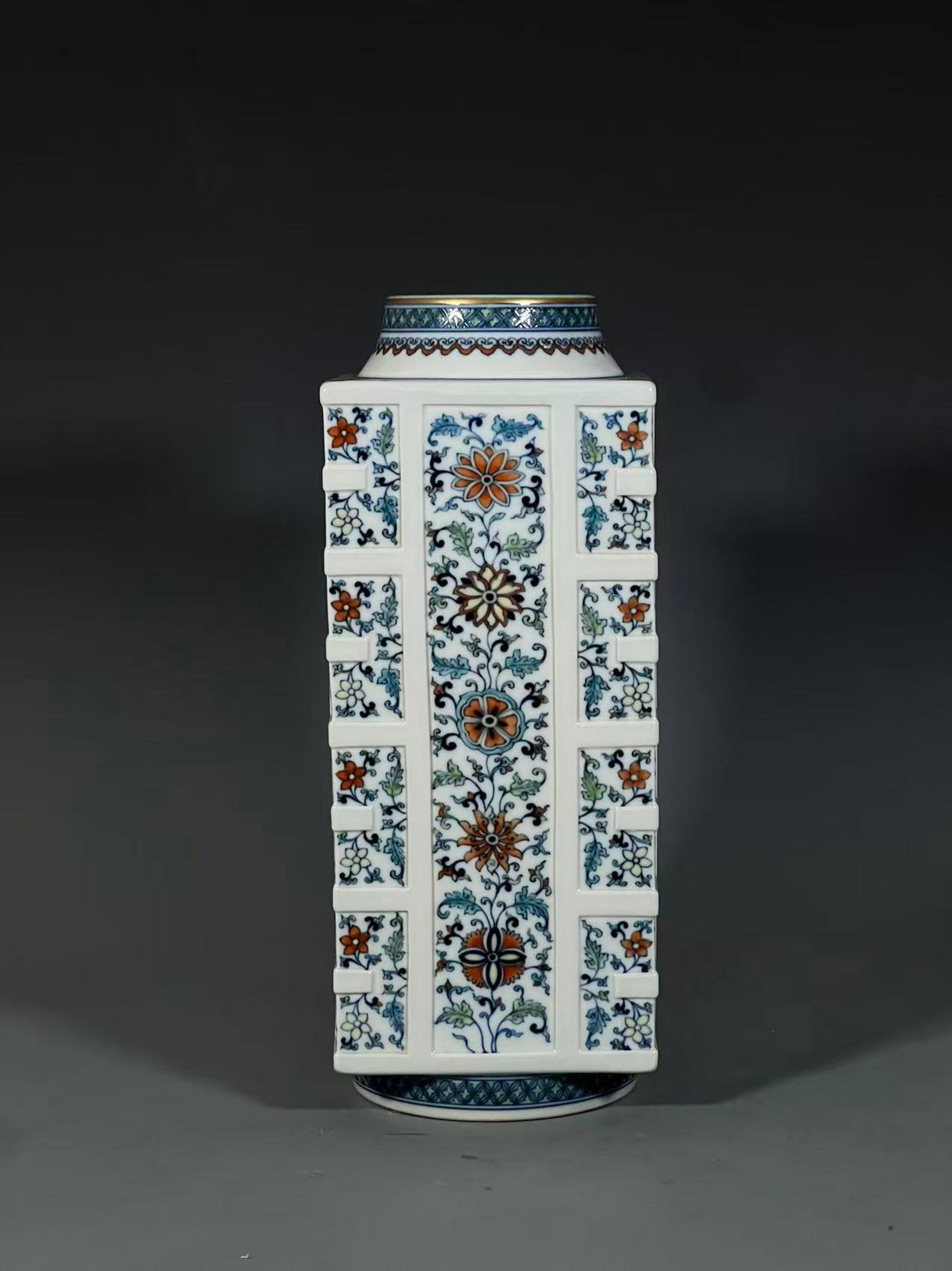A Rare Doucai Flower Pattern Vase: A Rare Doucai Flower Pattern Vase,Qing Dynasty,China,Qianlong Six-character Mark,Size:14.3inx5.1in 斗彩花卉纹瓶,中国清代,乾隆