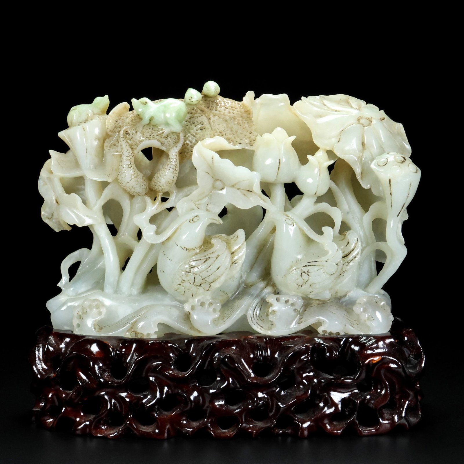 An Exquisite White Jade Mandarin Duck Pattern Ornament: An Exquisite White Jade Mandarin Duck Pattern Ornament,Qing Dynasty,China,Size:5.5inx8.3inx2.8in,Weight:1395g 白玉鸳鸯纹摆件,中国清代