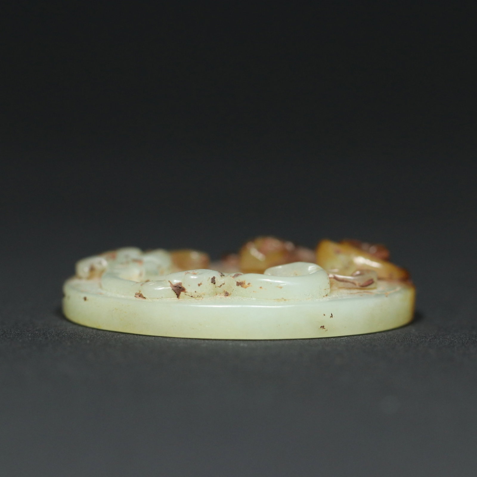 An Exquisite White Jade Chi-Dragon Pattern Pendant - 3