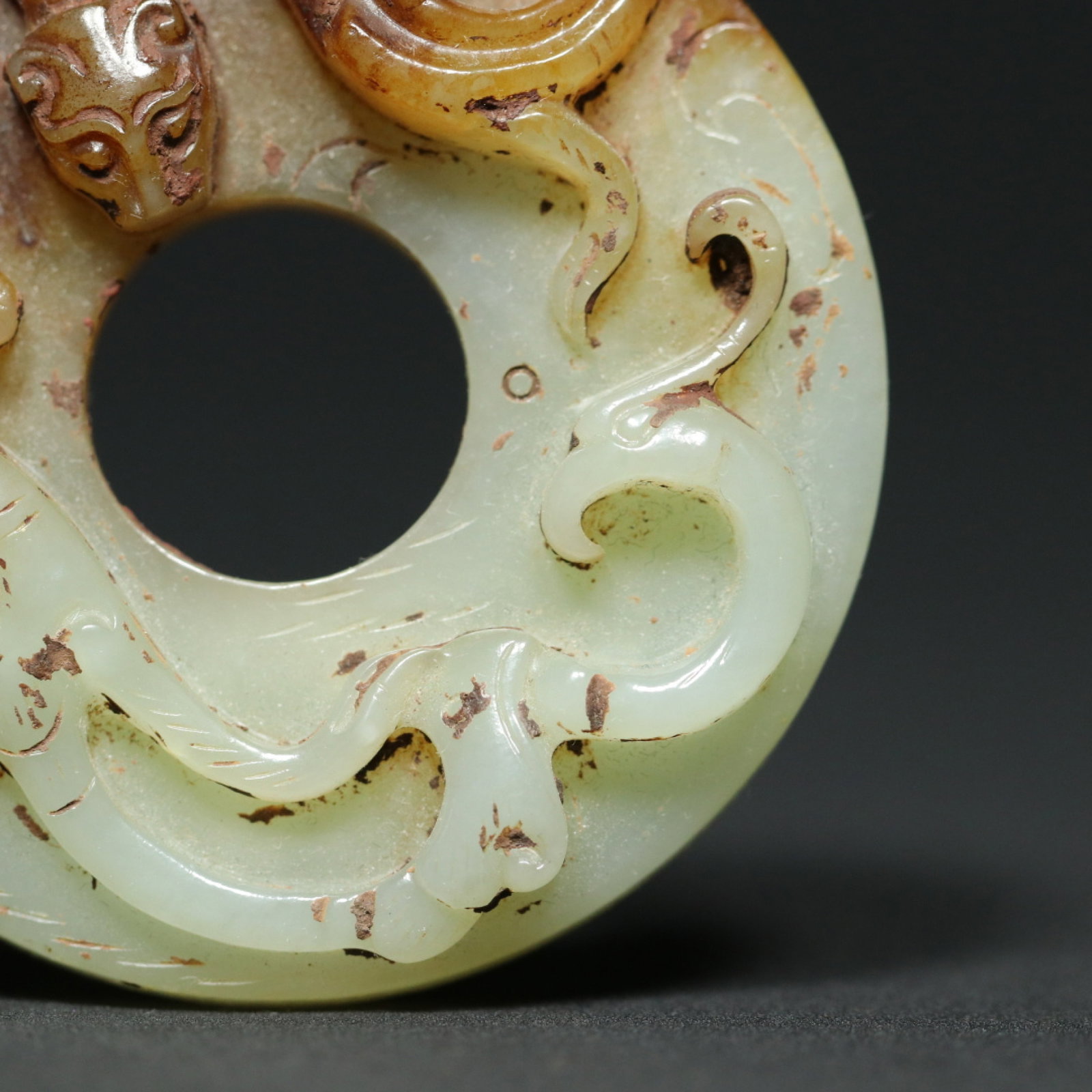 An Exquisite White Jade Chi-Dragon Pattern Pendant - 5