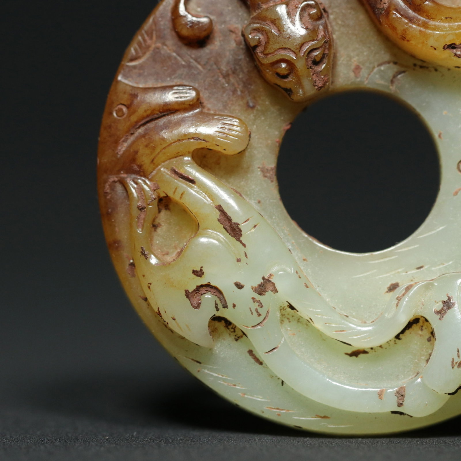 An Exquisite White Jade Chi-Dragon Pattern Pendant - 6