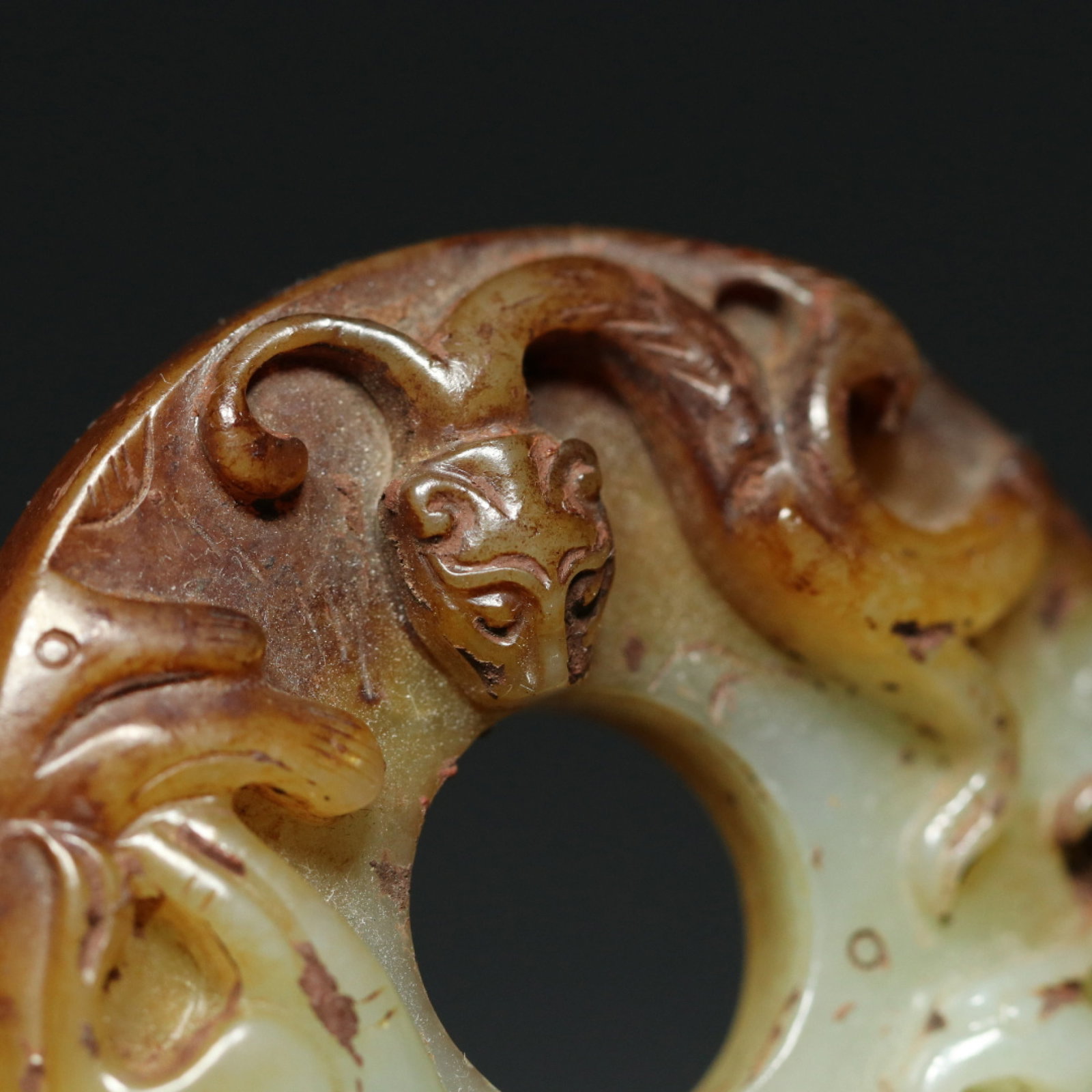 An Exquisite White Jade Chi-Dragon Pattern Pendant - 7