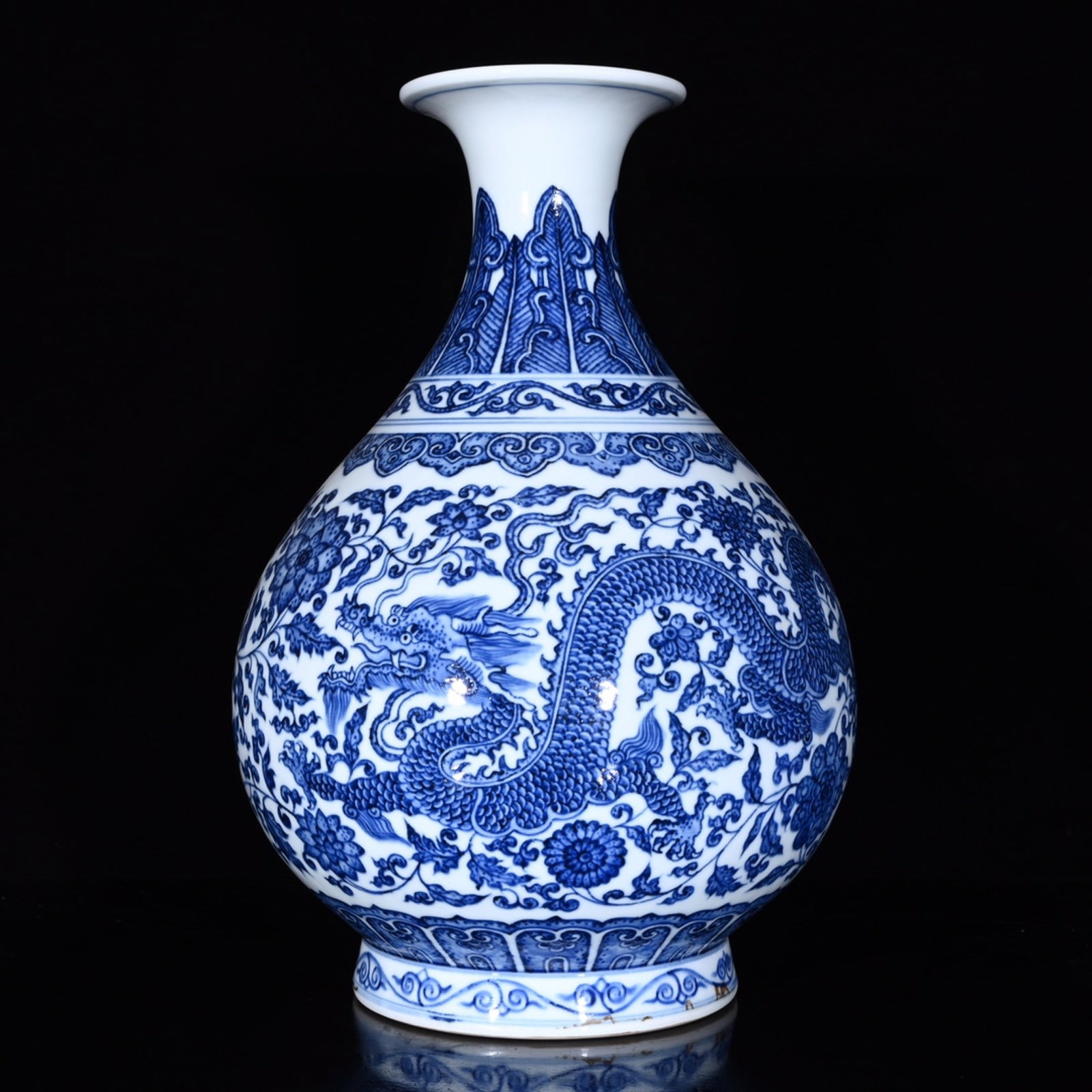 A Rare Blue and White Dragon and Phoenix Pattern Vase: A Rare Blue and White Dragon and Phoenix Pattern Vase,Qing Dynasty,China,Qianlong Six-character Mark,Size:13.4inx9.1in 青花龙凤纹瓶,中国清代