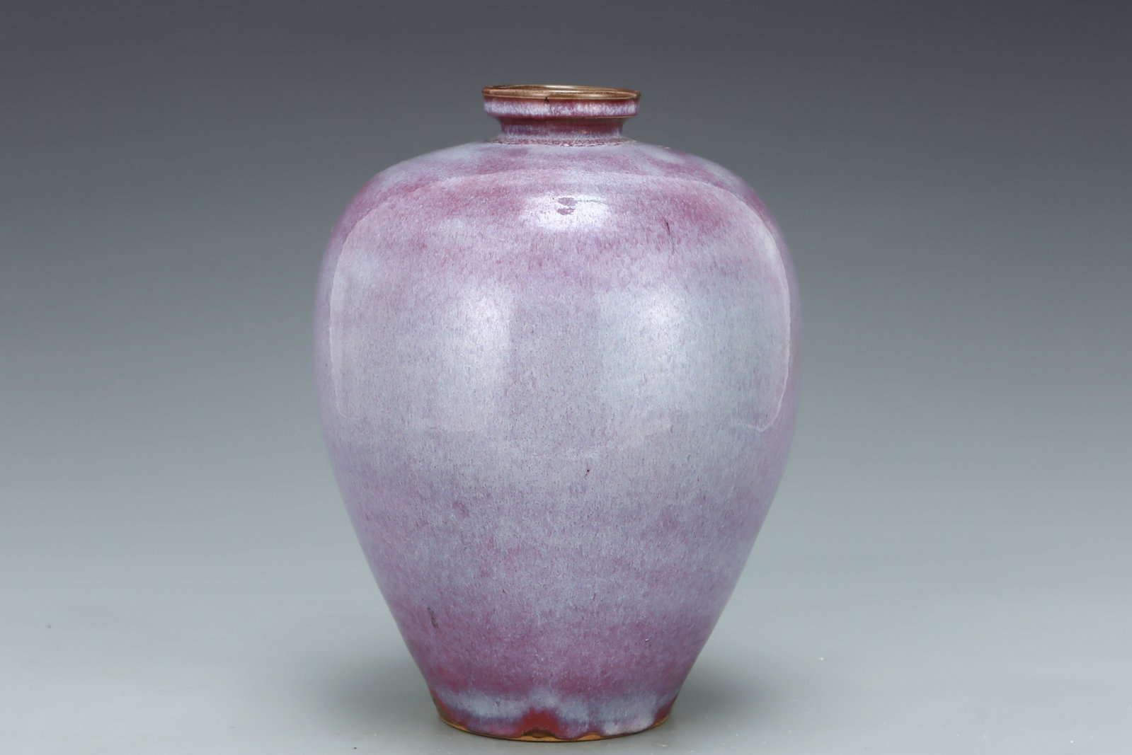 An Exquisite Jun yao Red Glazed Vase - 4