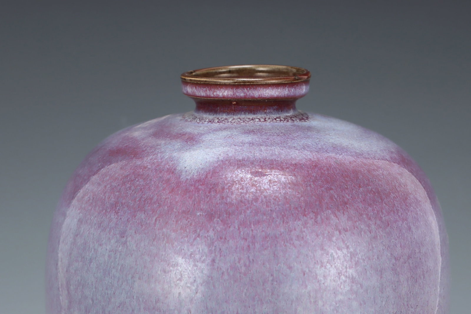 An Exquisite Jun yao Red Glazed Vase - 5