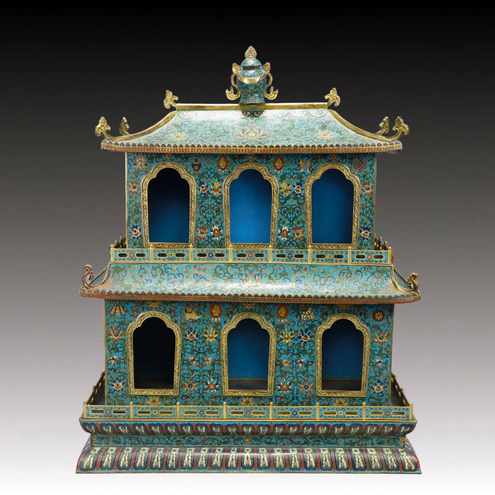 A Huge Cloisonne Lotus Pattern Niche: A Huge Cloisonne Lotus Pattern Niche,Qing Dynasty, China,Qianlong Six-character Mark,Size:21.7inx10.2inx26.4in,Weight:25100g 景泰蓝缠枝莲纹佛龛,&#