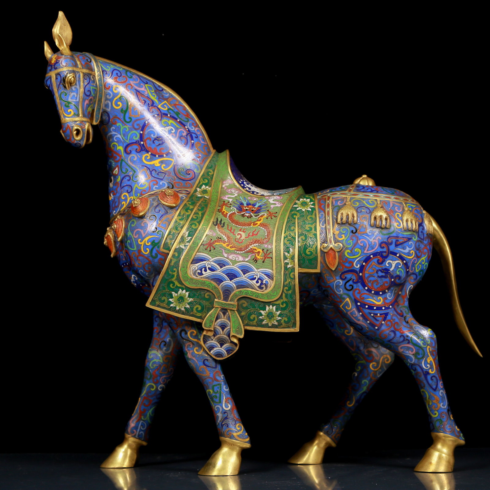 A Huge Cloisonne Horse Ornament: A Huge Cloisonne Horse Ornament,Qing Dynasty, China,Qianlong Four-character Mark,Size:18.1inx7.5inx20.9in,Weight:12.60kg 景泰蓝骏马摆件,清代,È