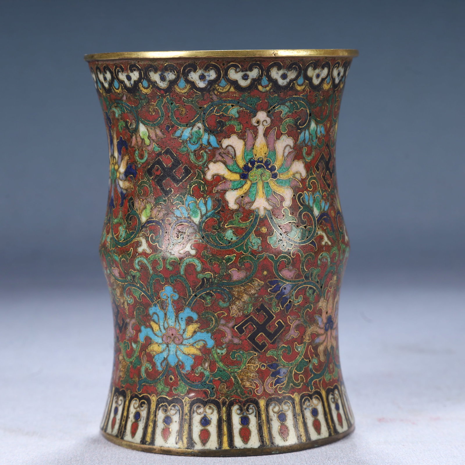 An Exquisite Cloisonne Lotus Pattern Brush Pot - 2