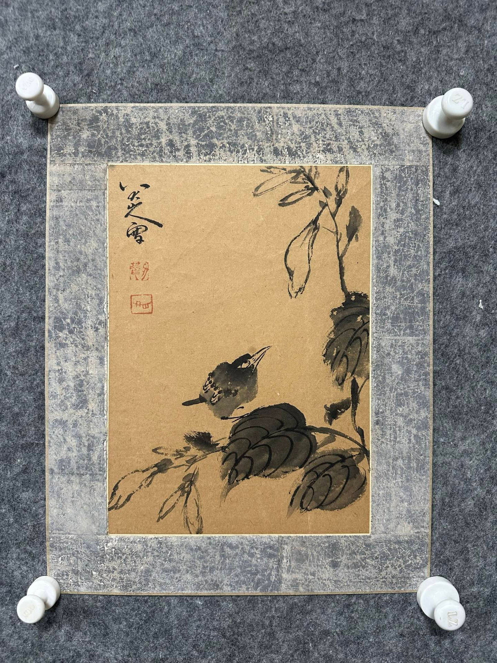 A Chinese Ink Painting of Flower and Bird on Paper: A Chinese Ink Painting of Flower and Bird on Paper,Bada Shanren,Size:8.5inx12in 一幅中国水墨花鸟画,八大山人