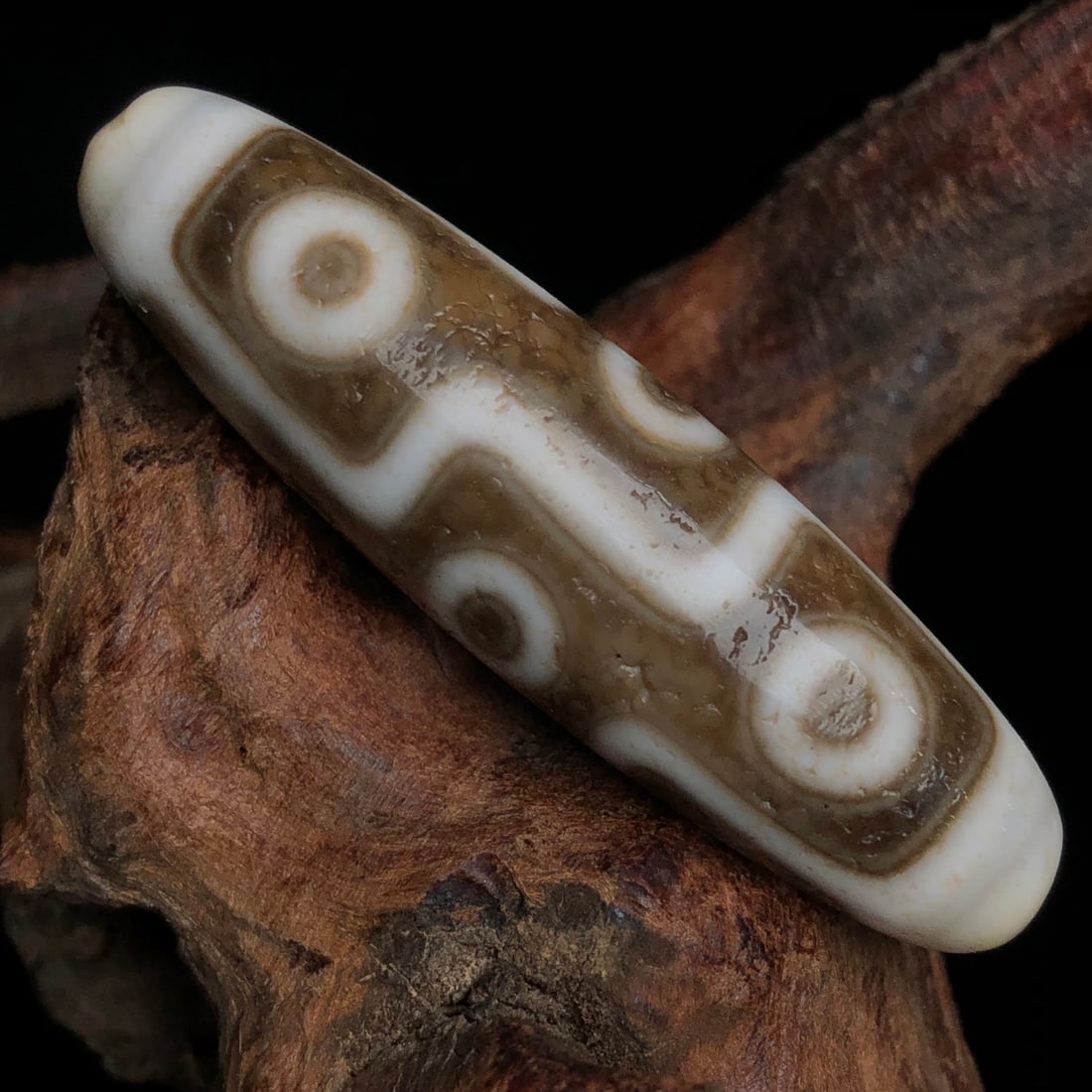 An Exquisite Dzi Bead Pendant - 4