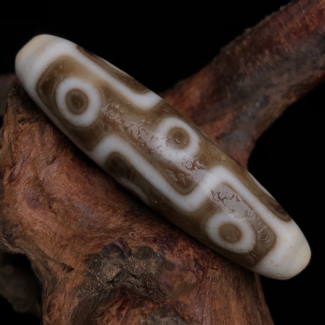 An Exquisite Dzi Bead Pendant - 7