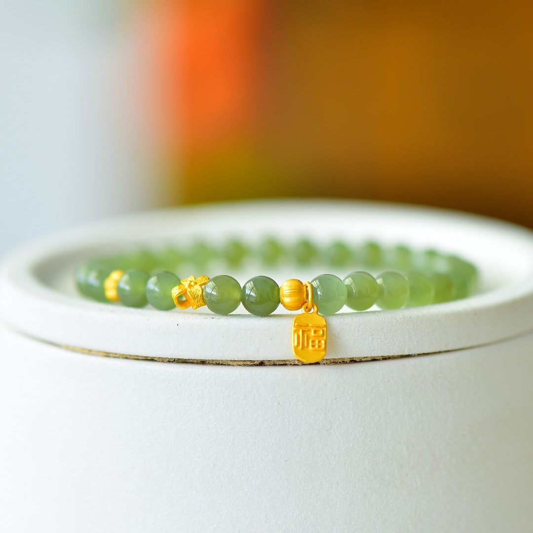 An Exquisite Sterling Silver-Gold Plated Inlaid Sapphire Bracelet: An Exquisite Sterling Silver-Gold Plated Inlaid Sapphire Bracelet,Size:0.2in 纯银镀金镶青玉手链