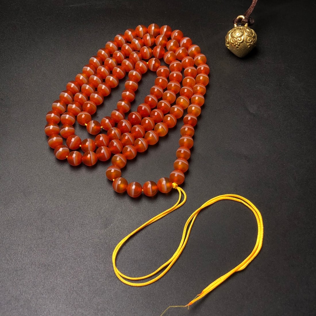 An Exquisite Agate Pendant - 2