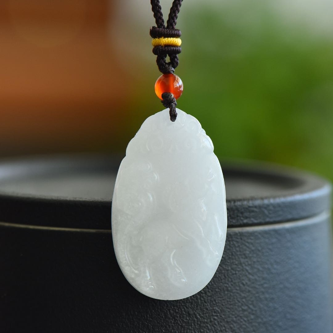 An Exquisite White Jade Sheep Pattern Pendant: An Exquisite White Jade Sheep Pattern Pendant 白玉羊纹挂件