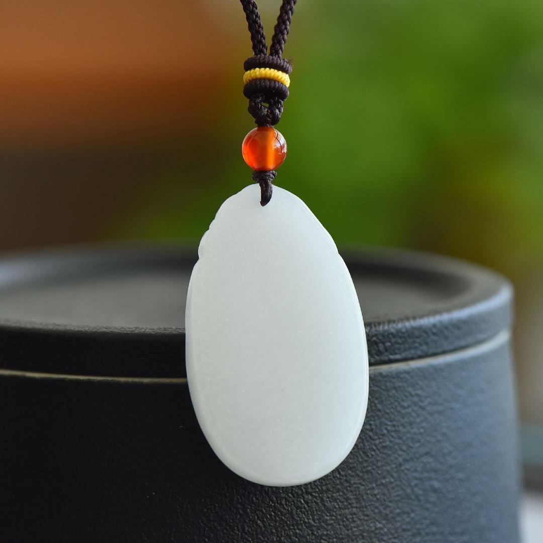 An Exquisite White Jade Sheep Pattern Pendant - 2